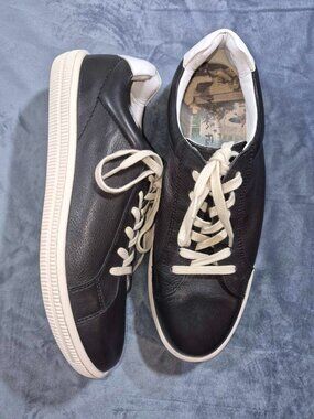 Gully Labs "Syntax" Black Leather Low-Top Sneakers - Size 8.5